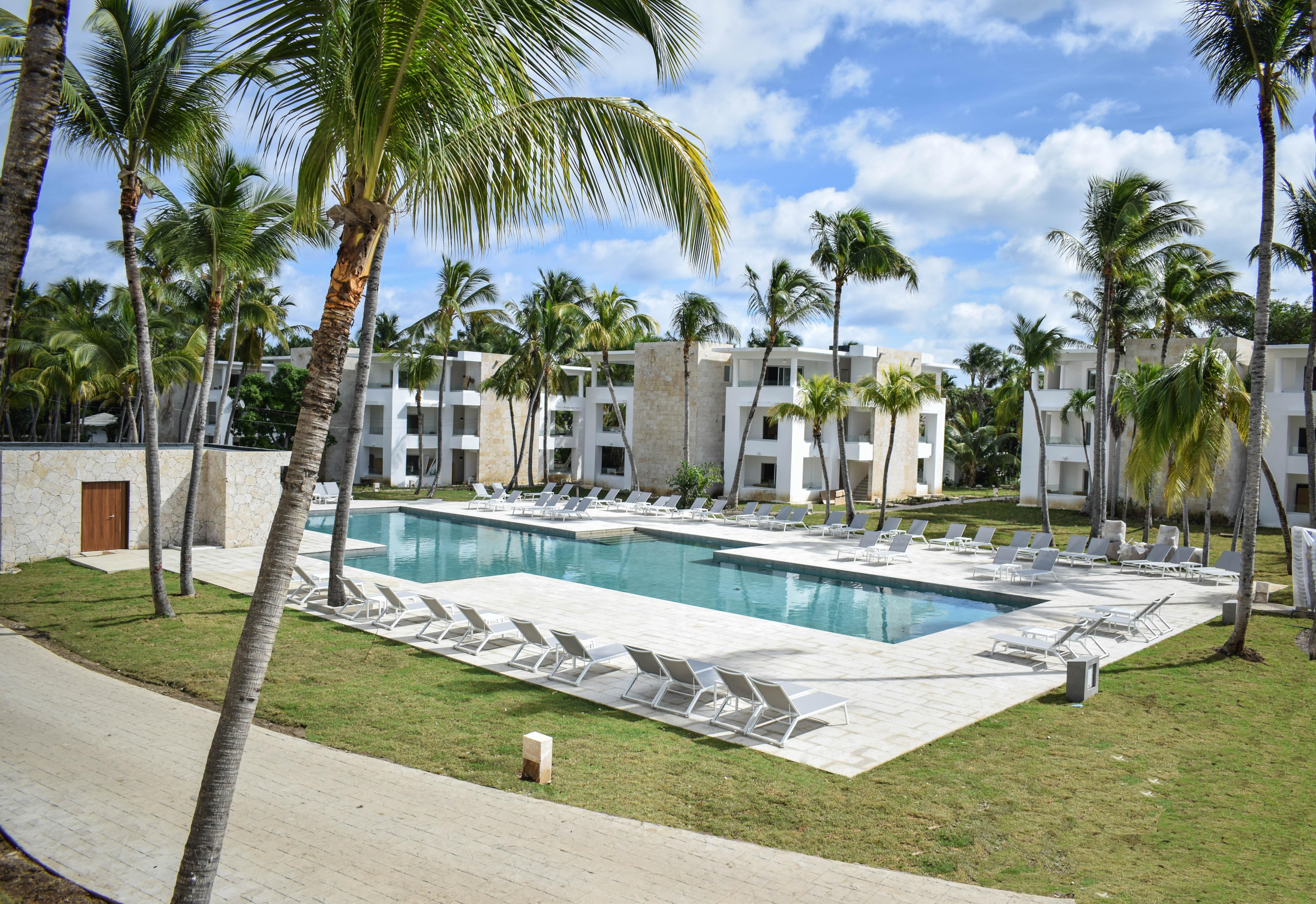 Grand Bavaro Princess (Adults Only) Exterior foto The swimming pool at the resort